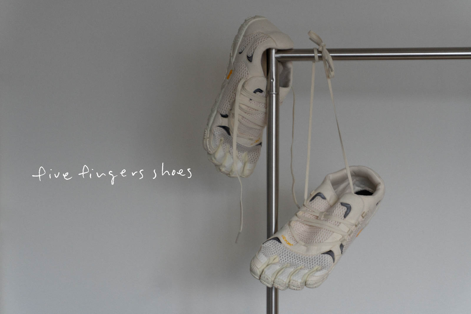 筋トレ始めた／アラインメント／普段のパンツに合うベアフット5本指シューズ